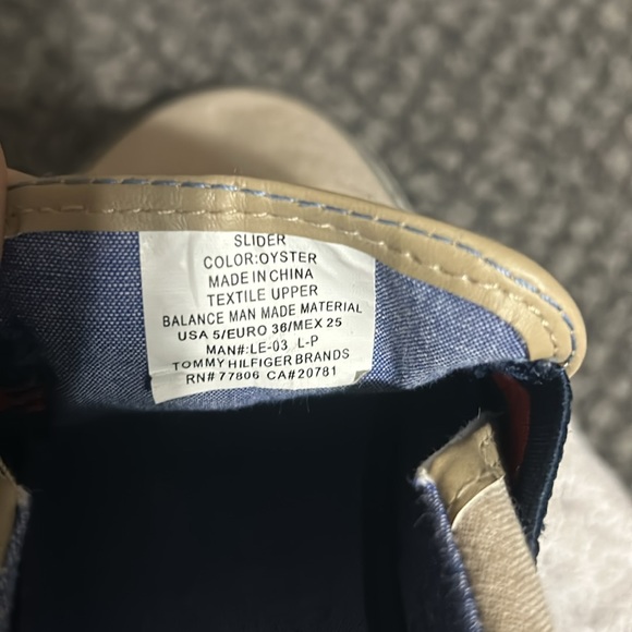 Men’s Tommy Hilfiger slide on - Picture 5 of 5